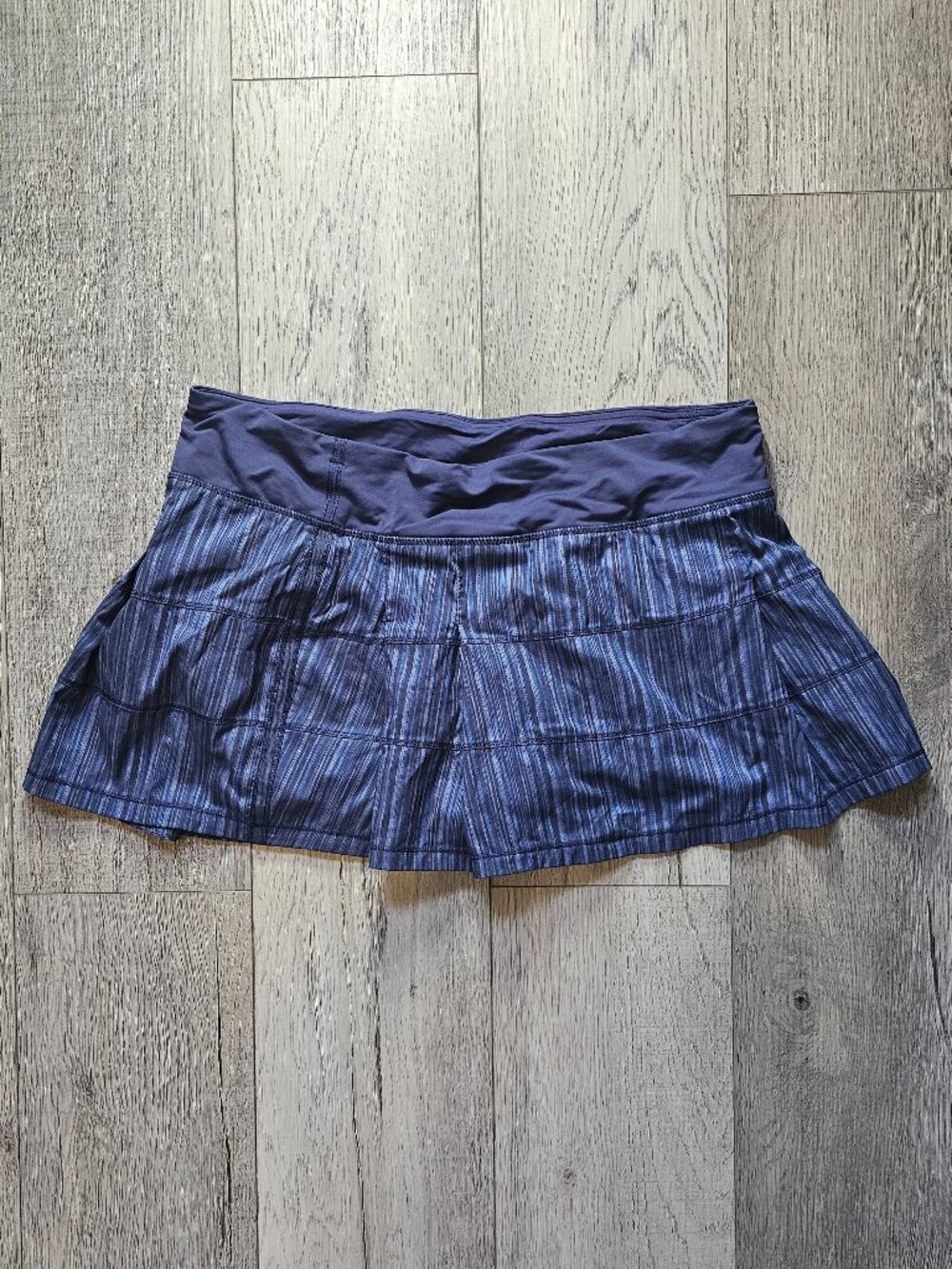 Lululemon Pace Rival Athletic Skirt Women´s Blue Striped Pleated Athletic Skort